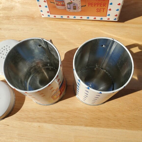 Vintage 1980s Salt And Pepper Shakers Home N Heart Made in Hong Kong - Picture 4 of 8